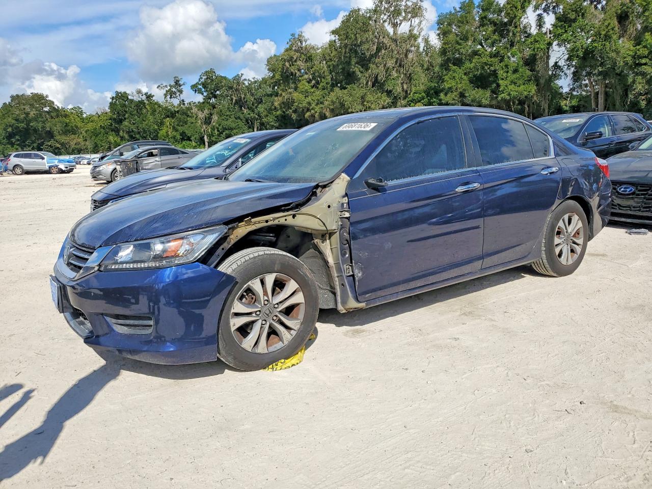 2015 HONDA ACCORD LX | 1HGCR2F39FA247327 | UPCARS