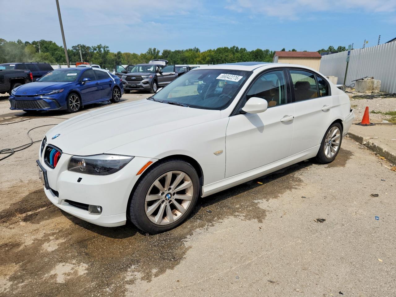 2011 BMW 3 SERIES I | WBAPH7C53BA801510 | UPCARS