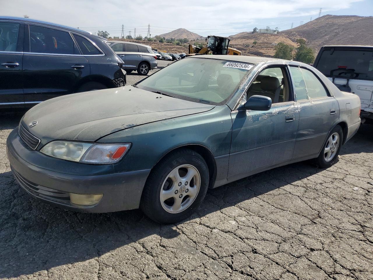 1998 LEXUS ES 300 | JT8BF28G8W5038235 | UPCARS