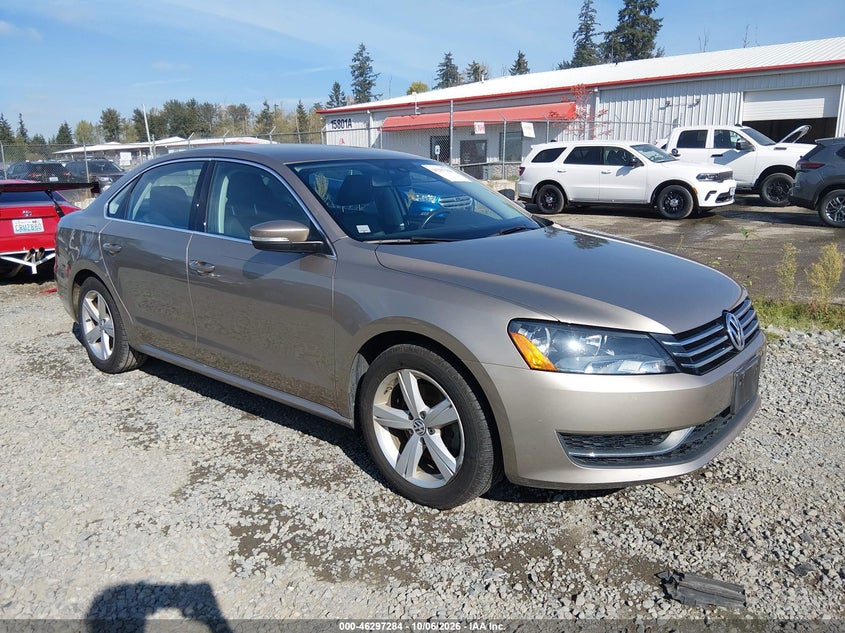 2015 VOLKSWAGEN PASSAT 1.8T SE | 1VWBT7A3XFC024330 | UPCARS
