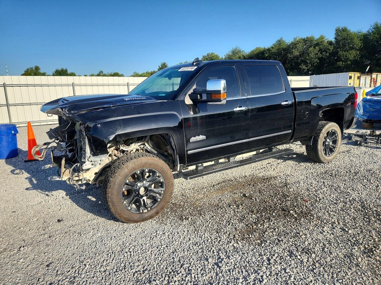 2019 CHEVROLET SILVERADO K2500 HIGH COUNTRY | 1GC1KUEY4KF220598 | UPCARS