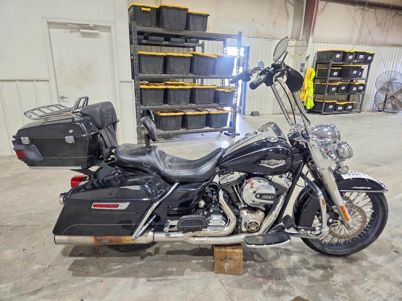2015 HARLEY-DAVIDSON FL ROAD KING | 1HD1FBM1XFB699554 | UPCARS
