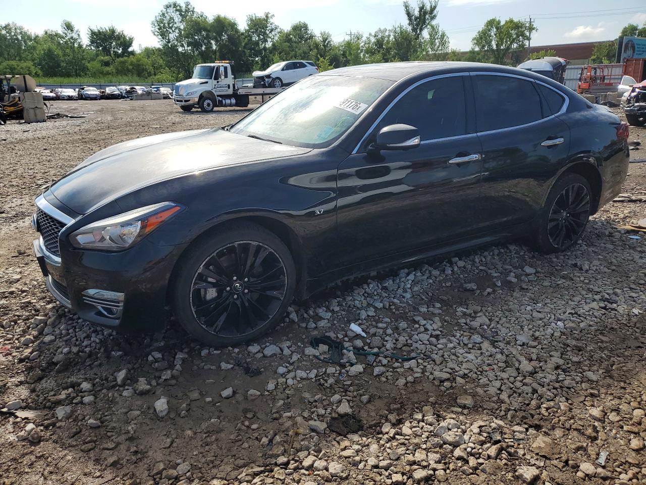 2017 INFINITI Q70 3.7 | JN1BY1AR9HM770824 | UPCARS