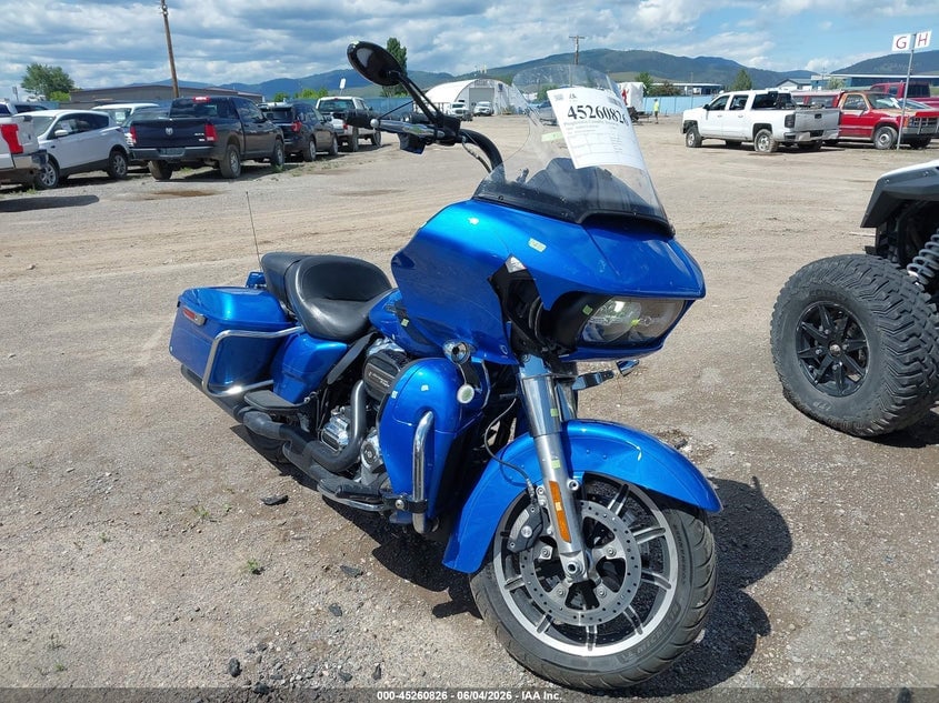2018 HARLEY-DAVIDSON FLTRU | 1HD1KGD11JB660143 | UPCARS