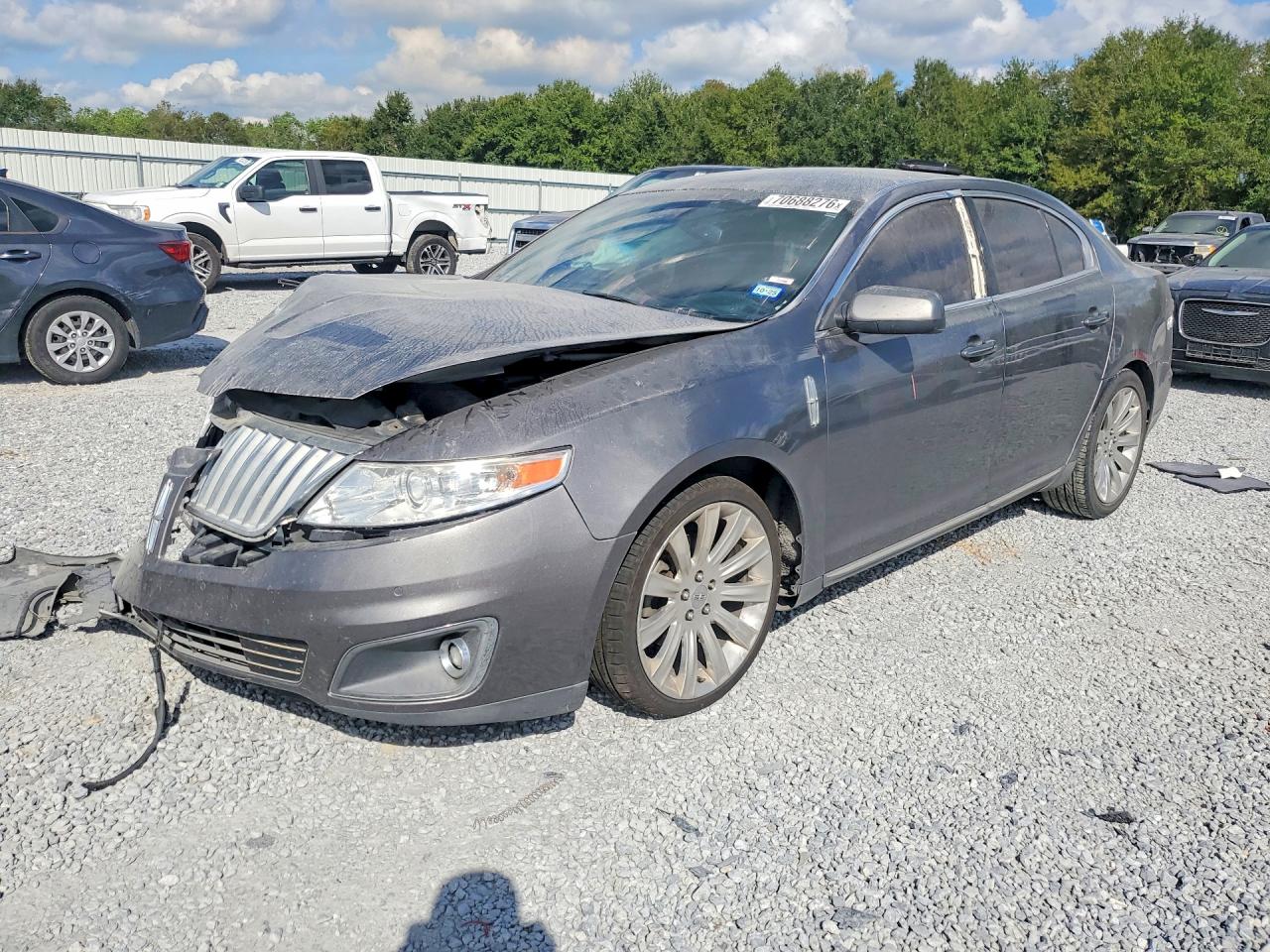 2011 LINCOLN MKS | 1LNHL9DR0BG609781 | UPCARS
