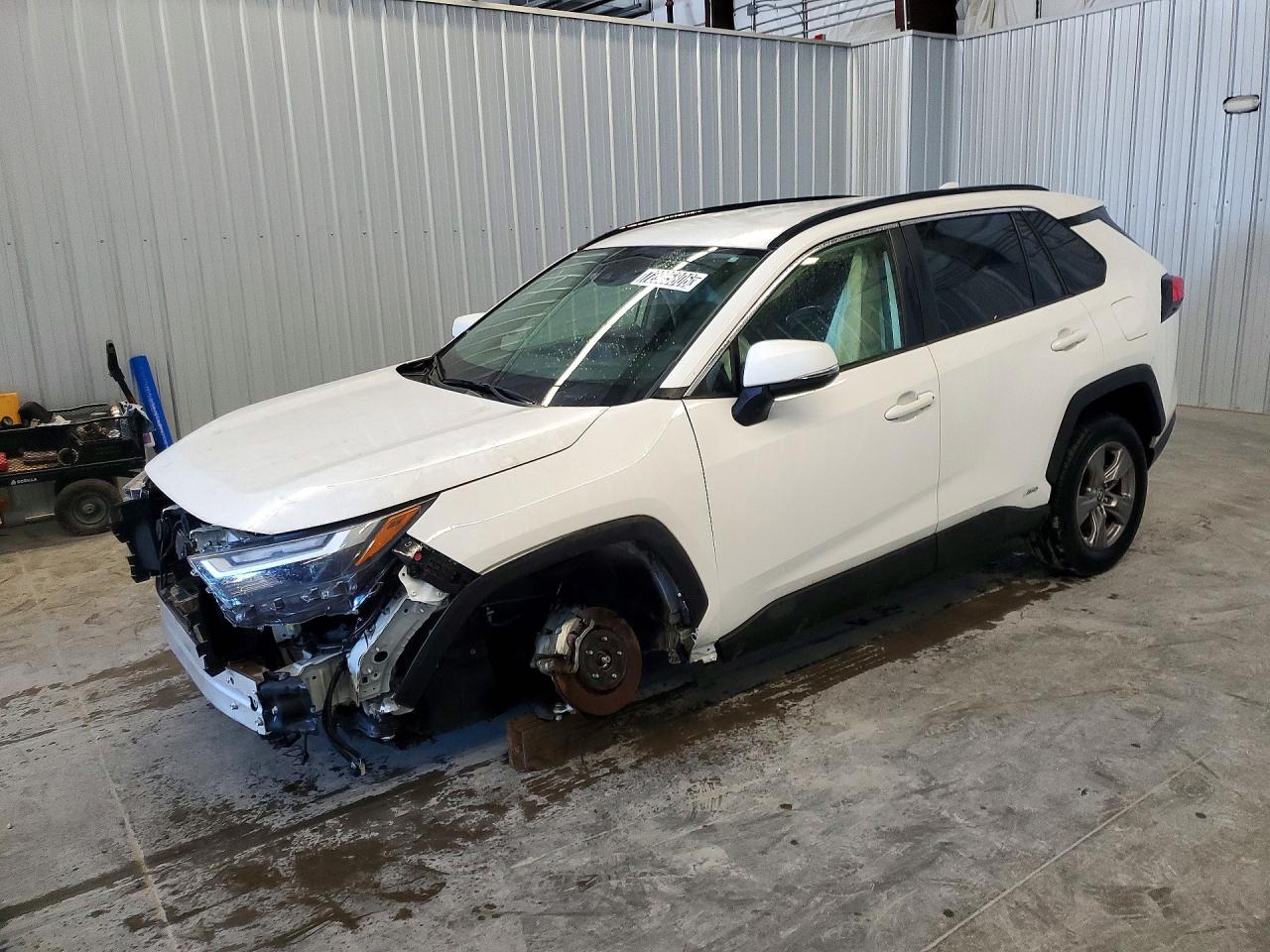 2025 TOYOTA RAV4 XLE | JTMRWRFV5SD307740 | UPCARS