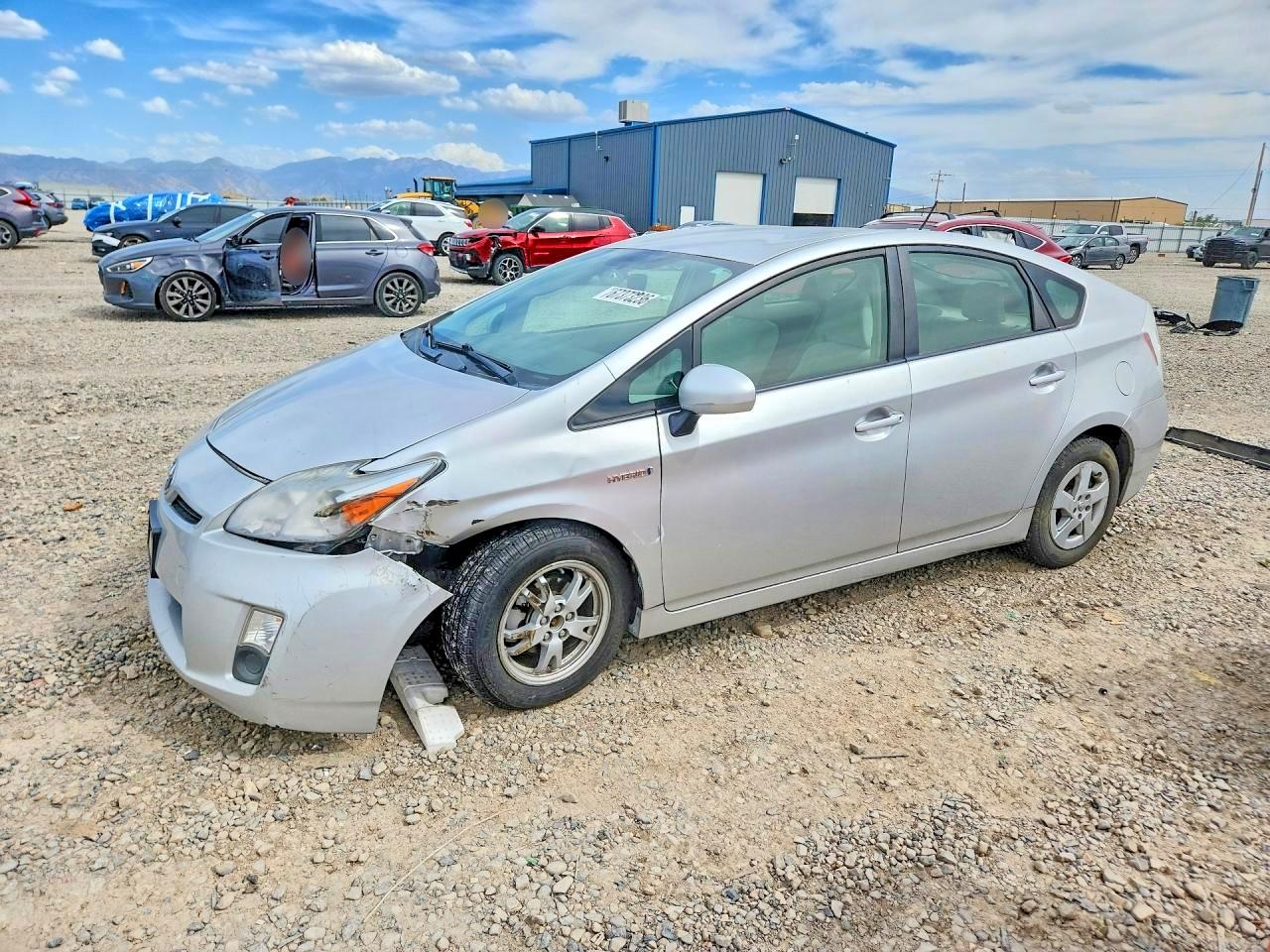 2011 TOYOTA PRIUS THREE | JTDKN3DU5B5345541 | UPCARS