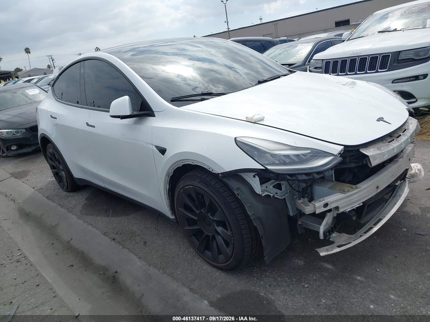 2020 TESLA MODEL Y LONG RANGE DUAL MOTOR ALL-WHEEL DRIVE | 5YJYGDEE5LF011110 | UPCARS