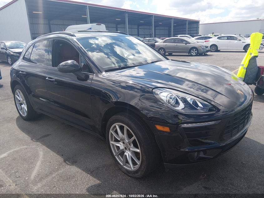 2017 PORSCHE MACAN | WP1AA2A53HLB04563 | UPCARS