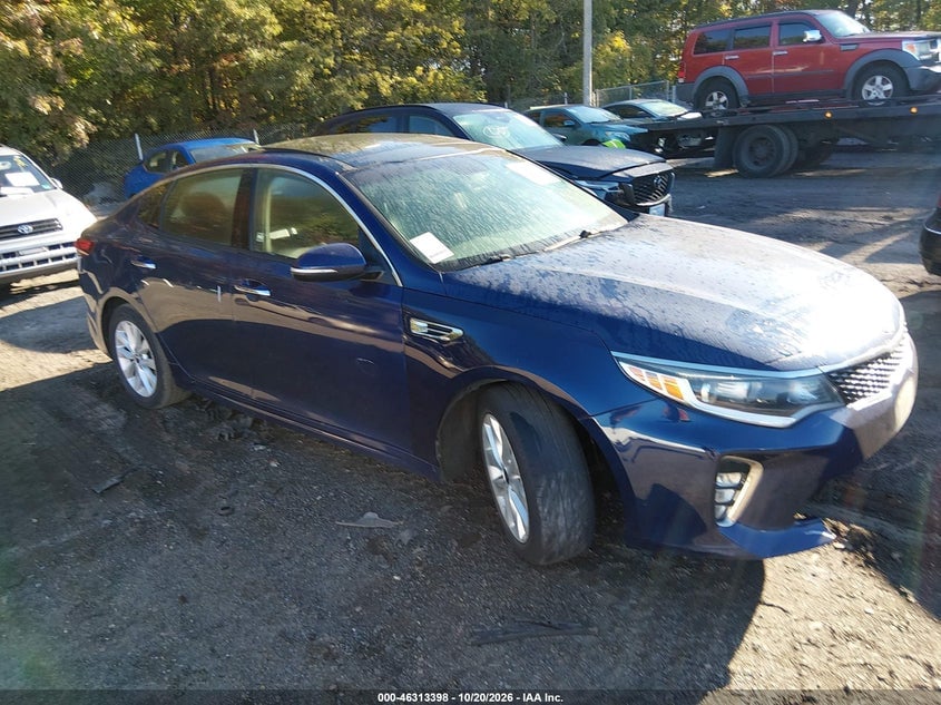 2018 KIA OPTIMA S | 5XXGT4L33JG228996 | UPCARS