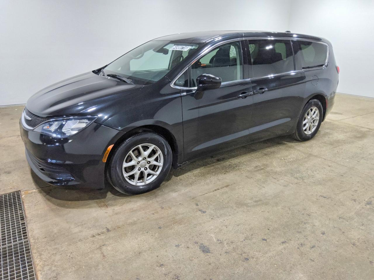2017 CHRYSLER PACIFICA LX | 2C4RC1CG4HR553717 | UPCARS
