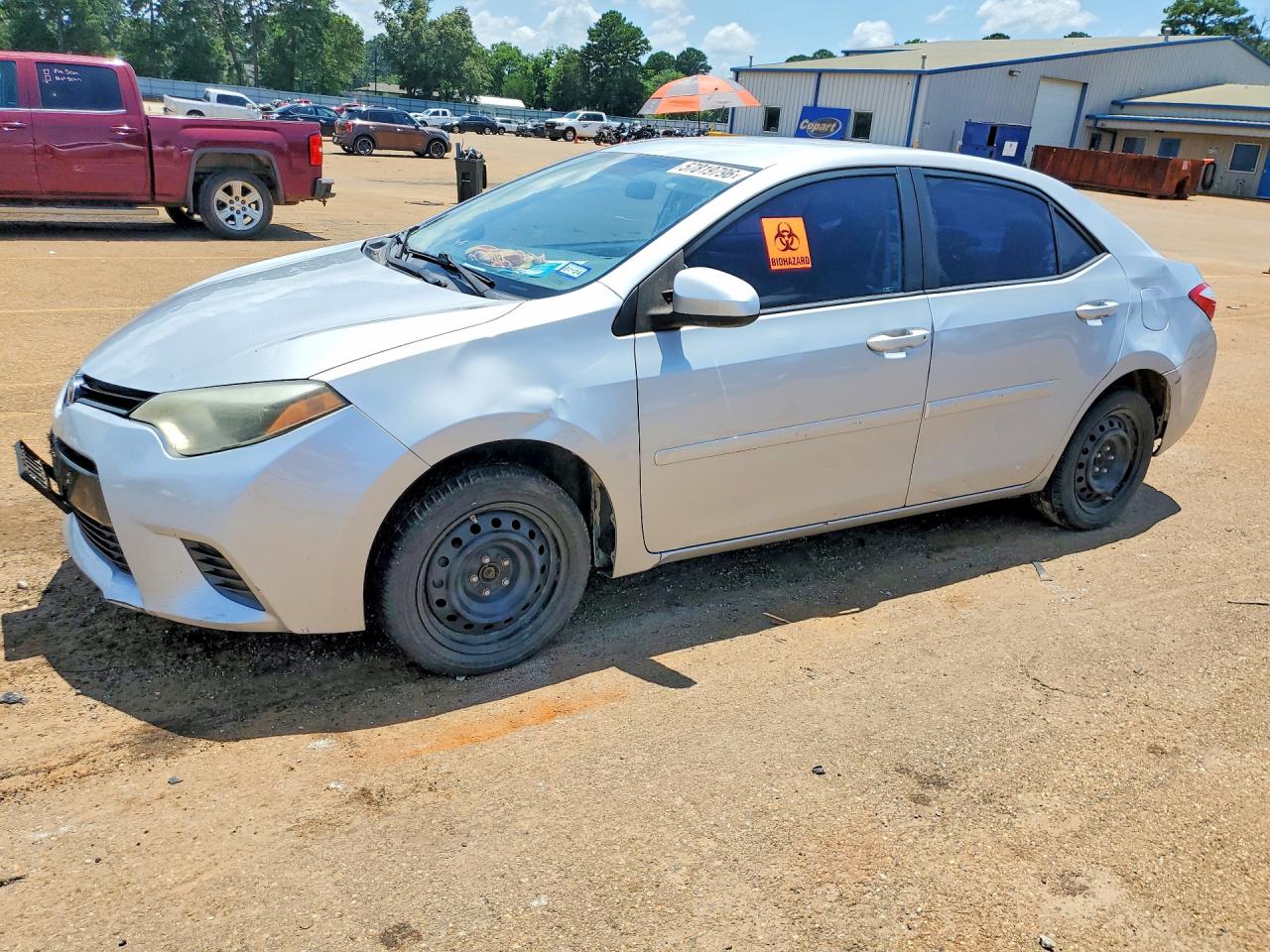 2015 TOYOTA COROLLA LE | 5YFBURHE2FP181361 | UPCARS