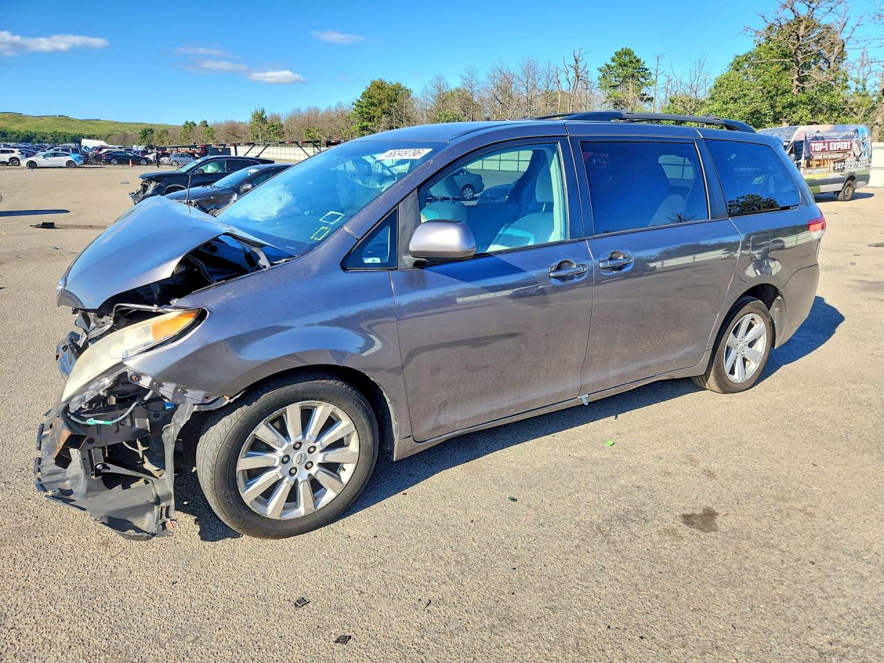 2011 TOYOTA SIENNA LE | 5TDJK3DC1BS018513 | UPCARS