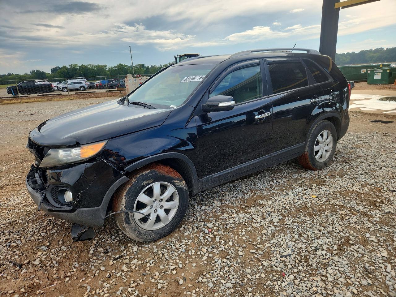 2011 KIA SORENTO LX | 5XYKT3A14BG178788 | UPCARS