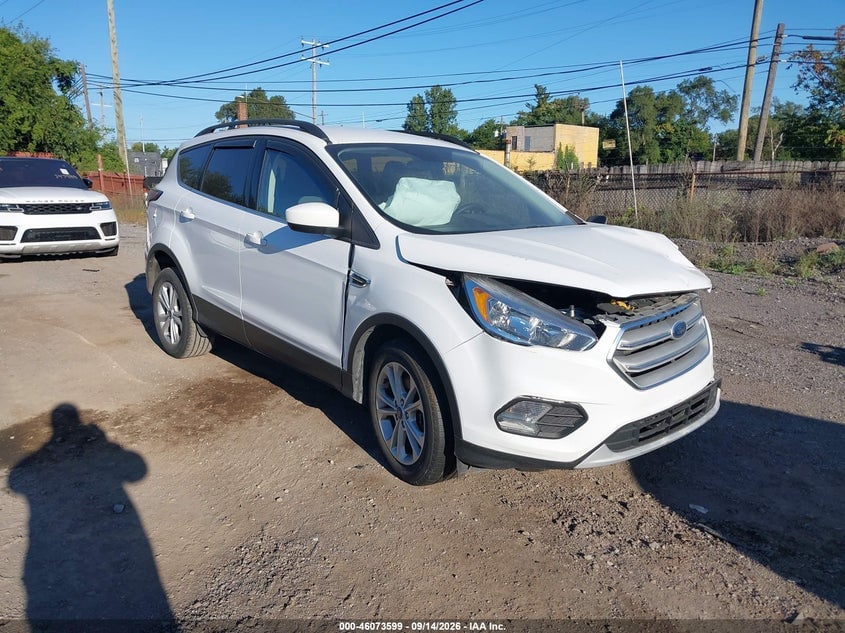 2018 FORD ESCAPE SE | 1FMCU9GD5JUD57808 | UPCARS