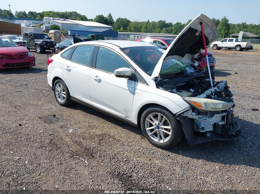 2015 FORD FOCU SE | 1FADP3F23FL263930 | UPCARS