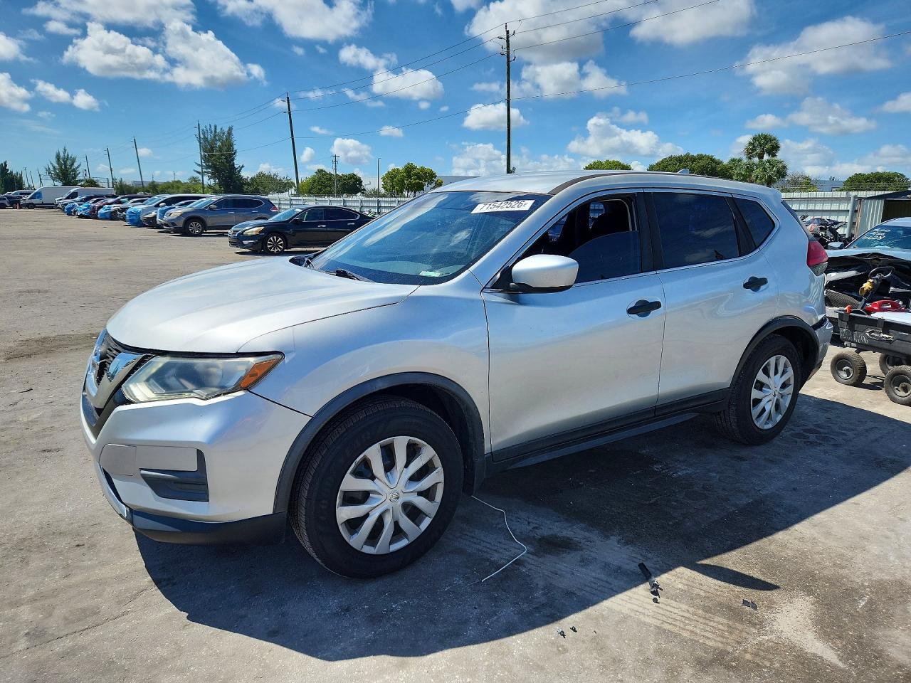 2017 NISSAN ROGUE S | JN8AT2MT0HW132099 | UPCARS