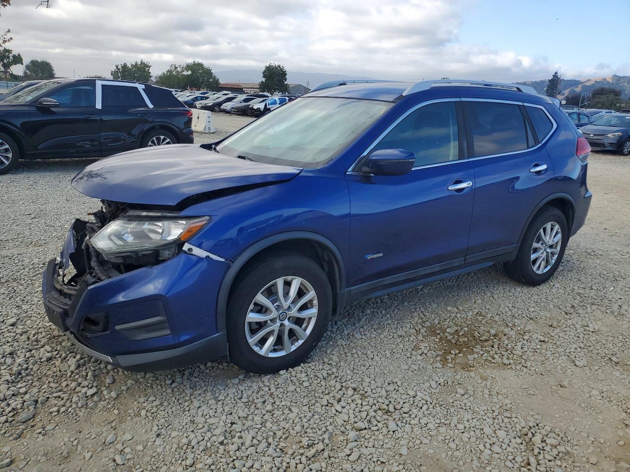 2017 NISSAN ROGUE SV | 5N1ET2MV1HC790185 | UPCARS