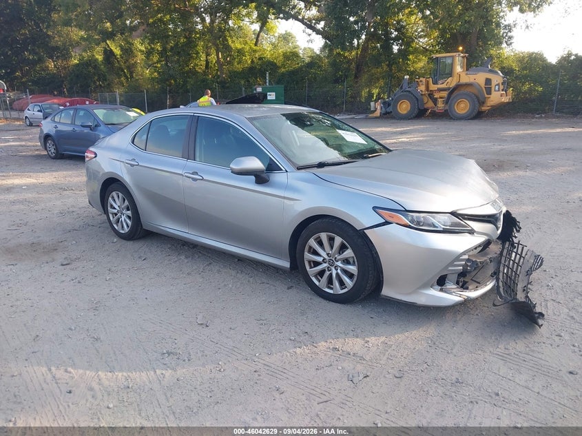 2019 TOYOTA CAMRY LE | 4T1B11HK2KU703673 | UPCARS
