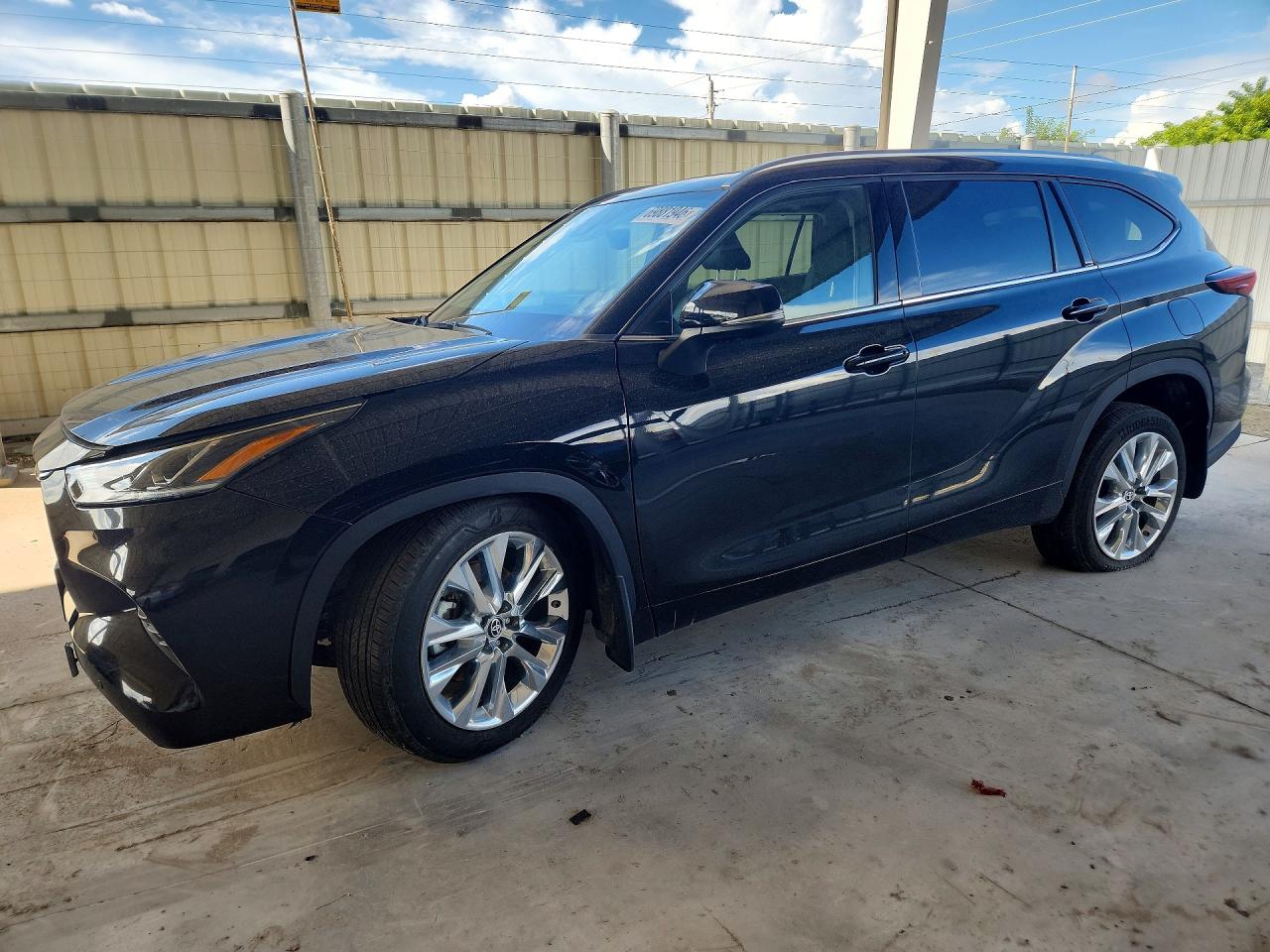 2025 TOYOTA HIGHLANDER | 5TDKDRBH3SS577240 | UPCARS