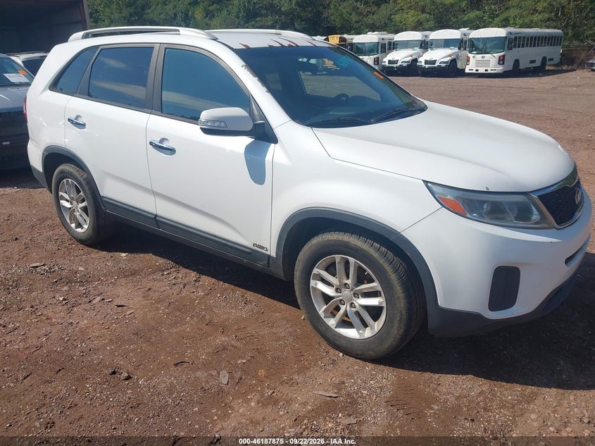 2015 KIA SORENTO LX | 5XYKTDA72FG651376 | UPCARS