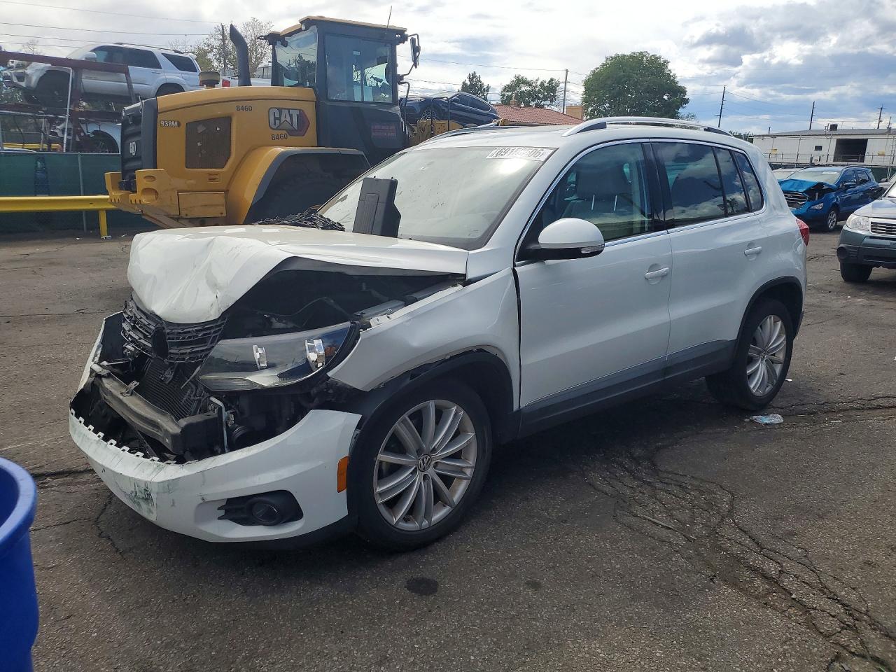 2015 VOLKSWAGEN TIGUAN S | WVGBV7AXXFW581653 | UPCARS