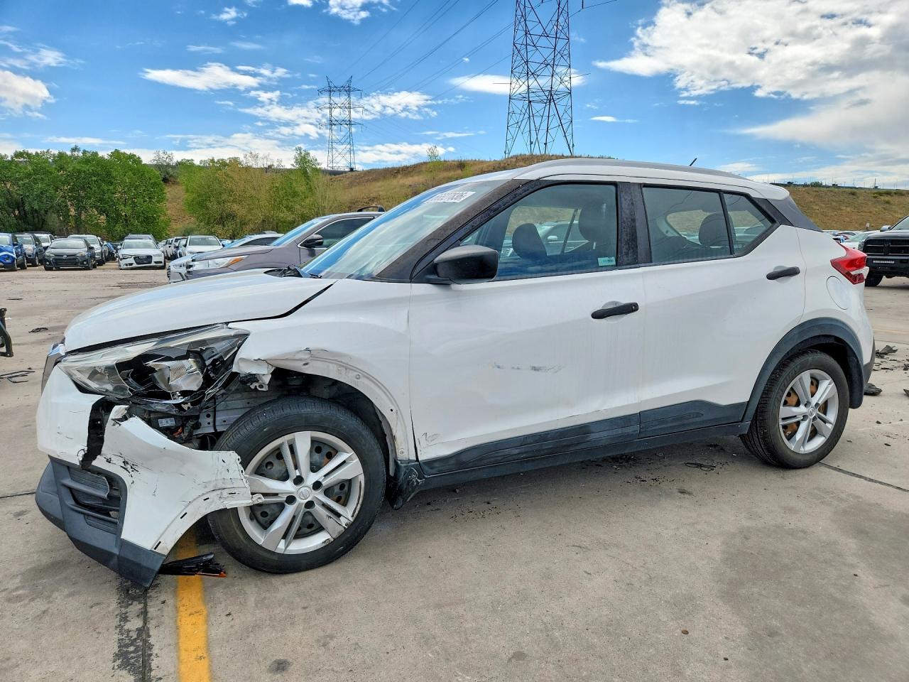 2018 NISSAN KICK S | 3N1CP5CU1JL517285 | UPCARS