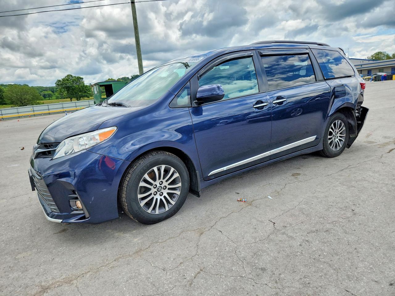 2018 TOYOTA SIENNA XLE 8-PASSENGER | 5TDYZ3DC3JS952116 | UPCARS