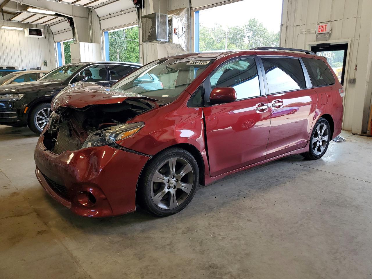 2016 TOYOTA SIENNA SE | 5TDXK3DC1GS764509 | UPCARS