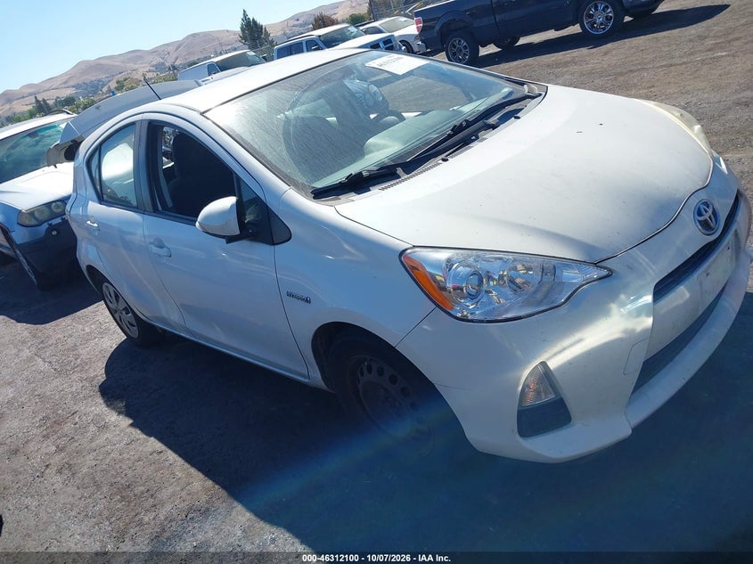 2014 TOYOTA PRIUS C TWO | JTDKDTB33E1562496 | UPCARS
