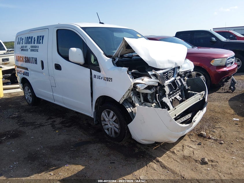2017 NISSAN NV200 SV | 3N6CM0KNXHK717548 | UPCARS