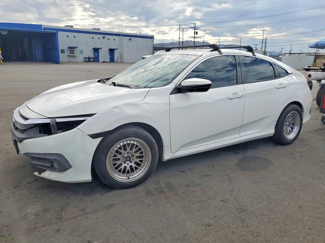 2016 HONDA CIVIC LX | 2HGFC2F54GH523643 | UPCARS