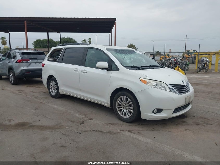2015 TOYOTA SIENNA XLE 8 PASSENGER | 5TDYK3DC0FS598194 | UPCARS