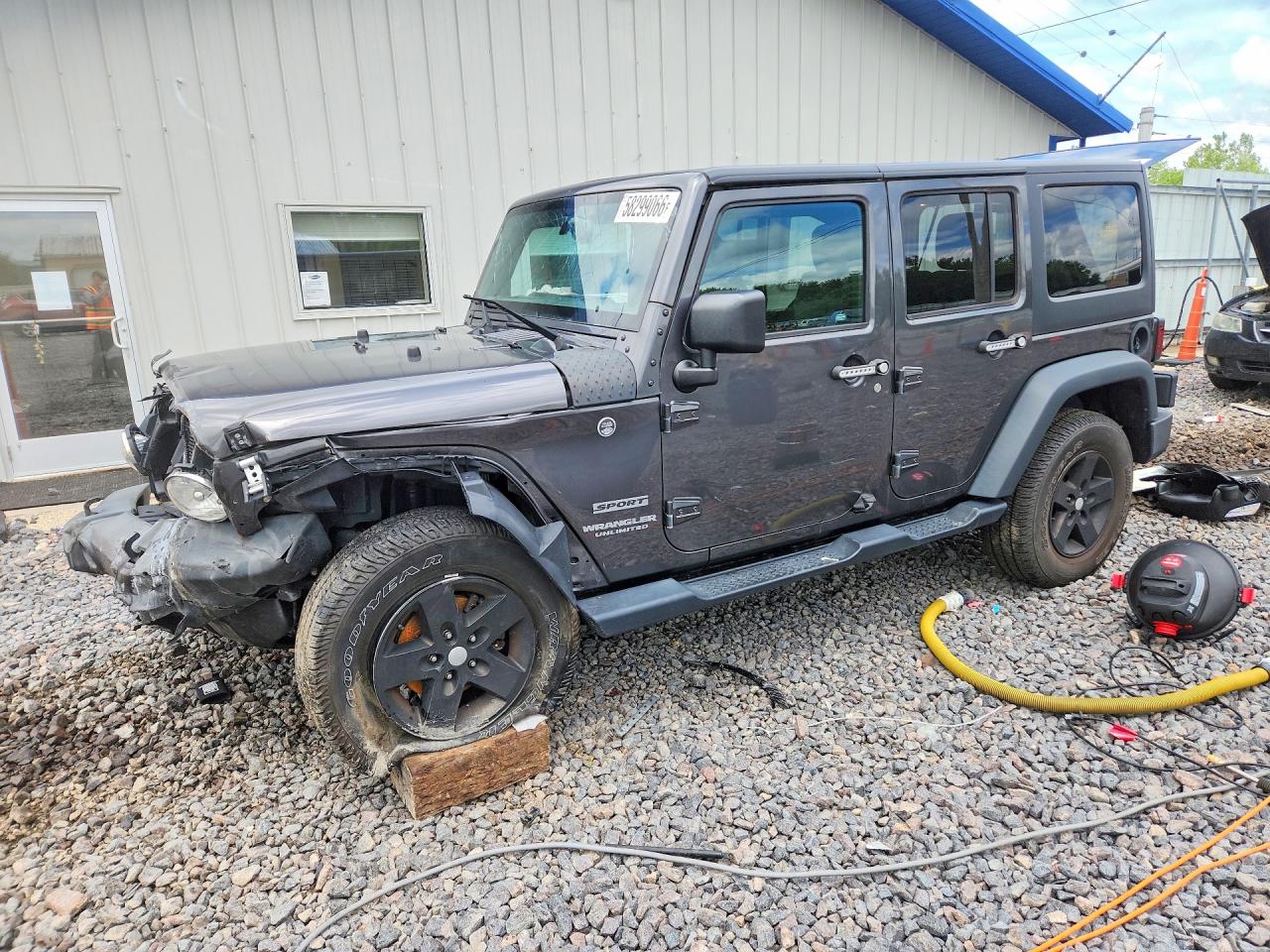 2017 JEEP WRANGLER SPORT | 1C4BJWDG3HL750258 | UPCARS