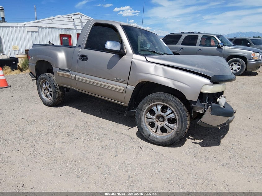 2000 CHEVROLET SILVERADO 1500 LS | 1GCEK14T0YZ370575 | UPCARS