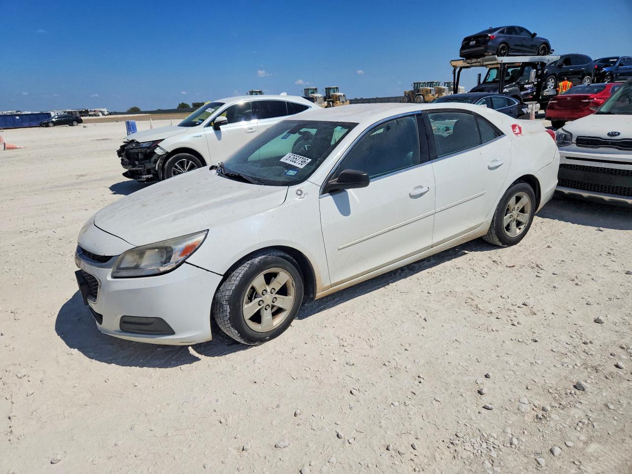 2015 CHEVROLET MALIBU LS | 1G11B5SL1FF352330 | UPCARS