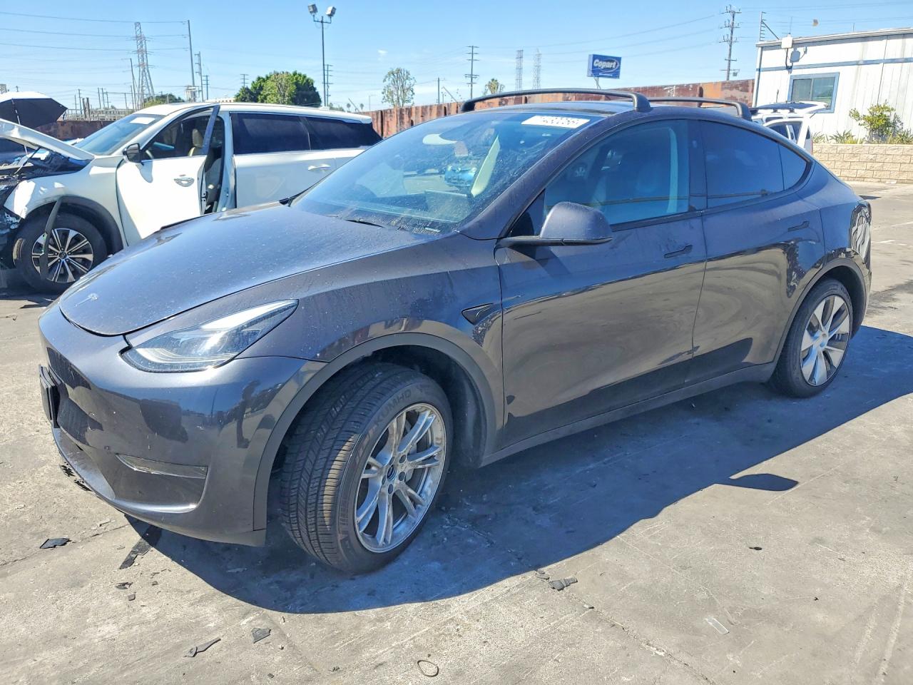 2024 TESLA MODEL Y | 7SAYGDED4RF095620 | UPCARS