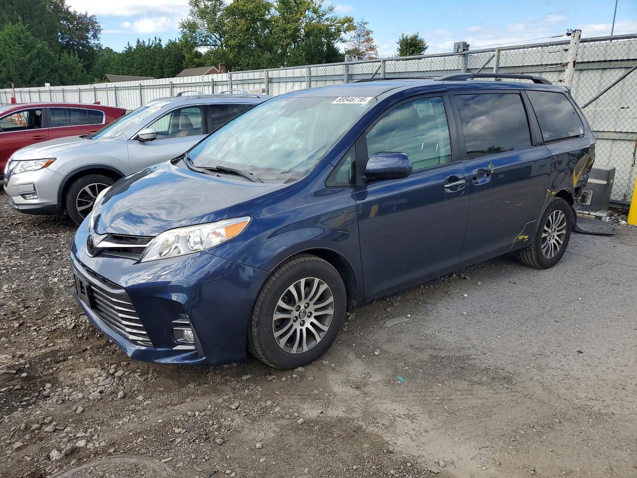 2019 TOYOTA SIENNA XLE PREMIUM 8-PASSENGER | 5TDYZ3DC7KS003315 | UPCARS