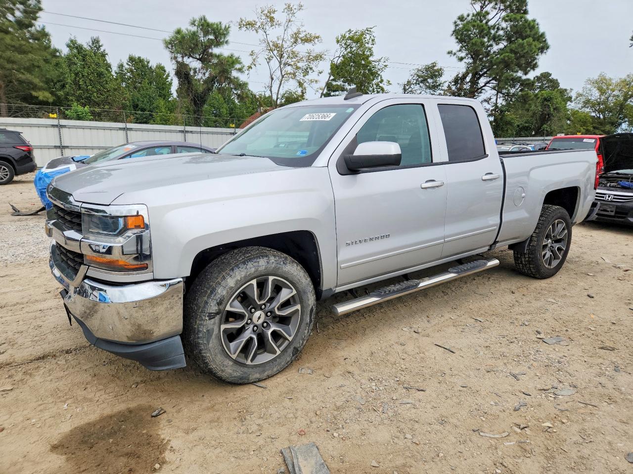 2018 CHEVROLET SILVERADO C1500 LT | 1GCRCREC4JZ172518 | UPCARS
