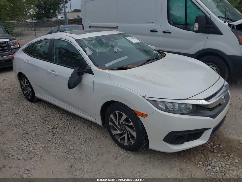 2018 HONDA CIVIC EX | 2HGFC2F83JH572706 | UPCARS