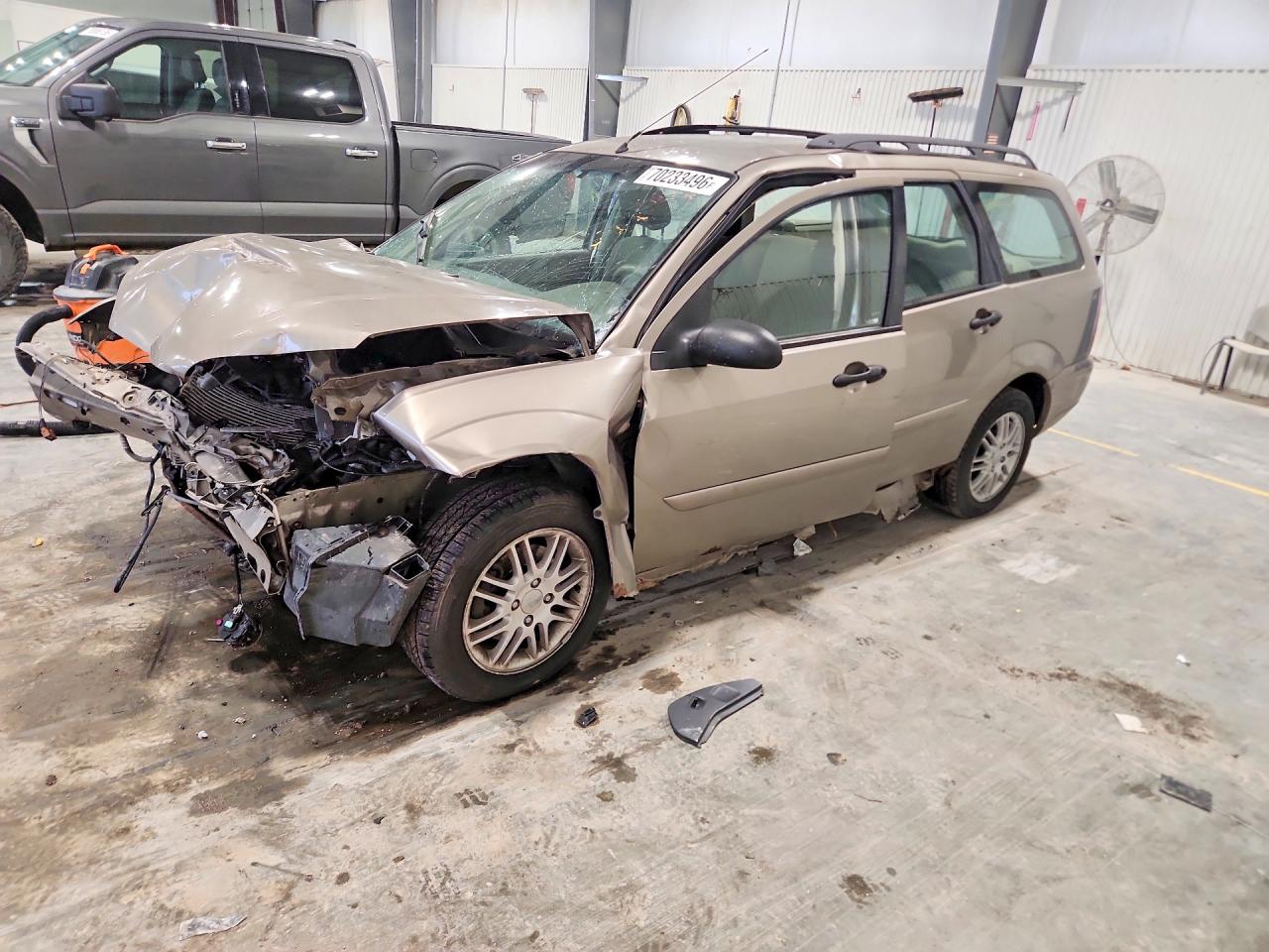 2005 FORD FOCUS ZXW | 1FAFP36NX5W221738 | UPCARS