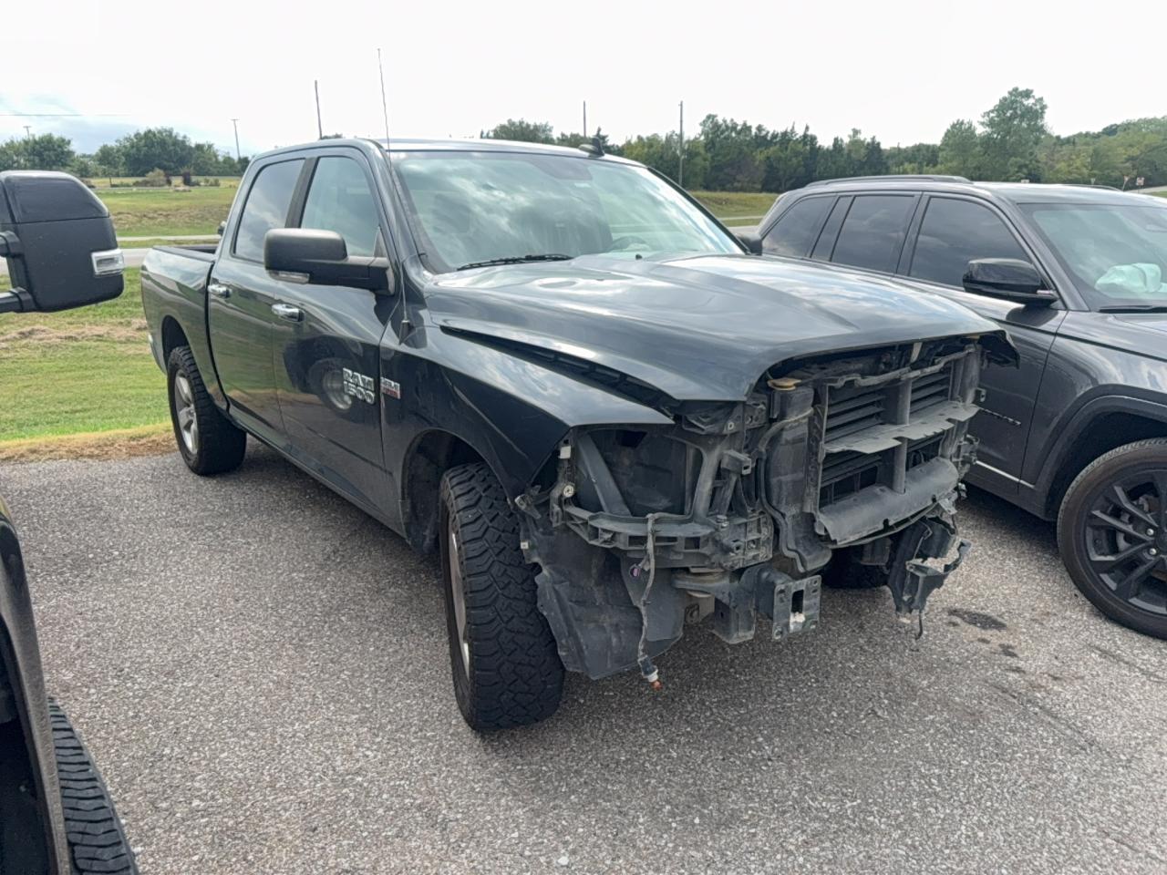 2016 RAM 1500 SLT | 3C6RR7LT1GG195101 | UPCARS