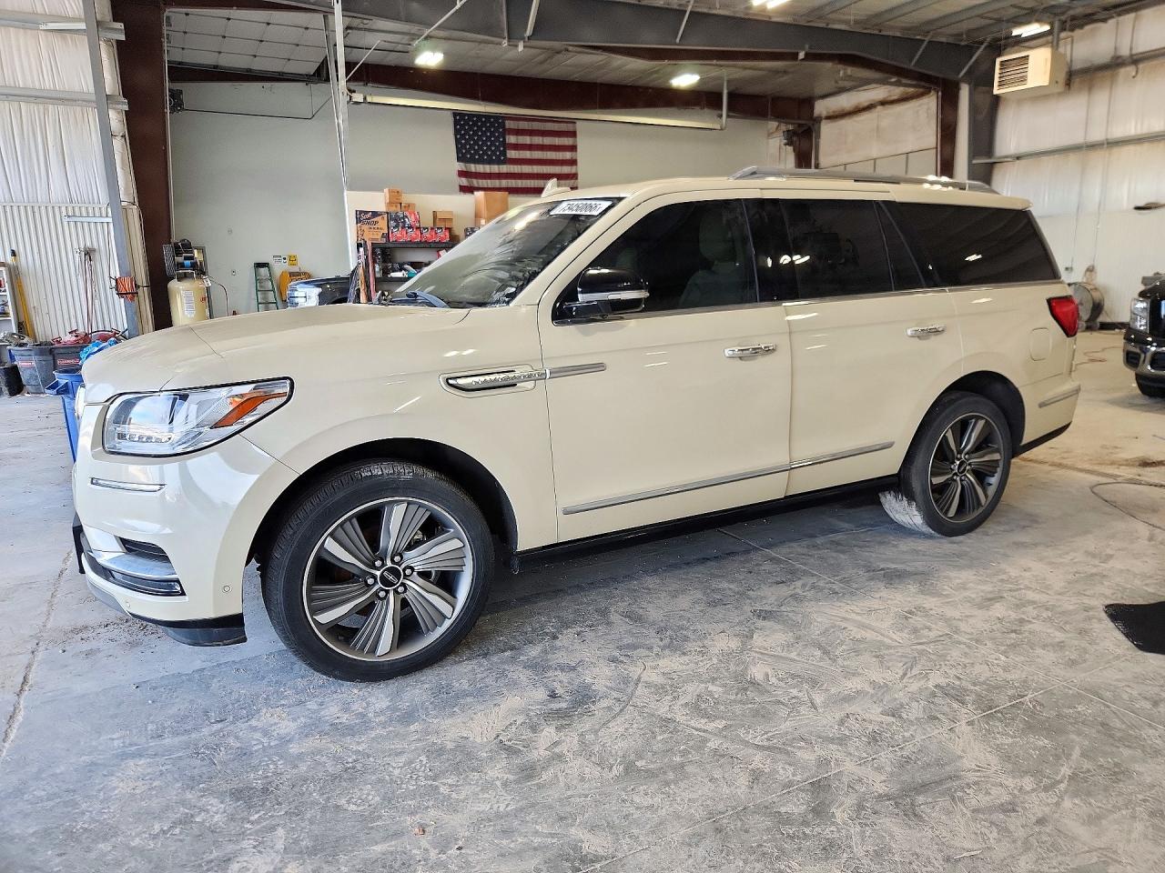 2018 LINCOLN NAVIGATO RESERVE | 5LMJJ2LT0JEL03649 | UPCARS