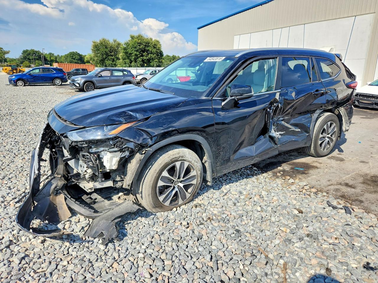 2024 TOYOTA HIGHLANDER XLE | 5TDKDRBH5RS555847 | UPCARS
