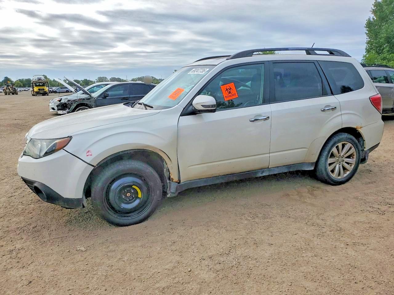 2013 SUBARU FORESTER LIMITED | JF2SHCEC2DH405923 | UPCARS