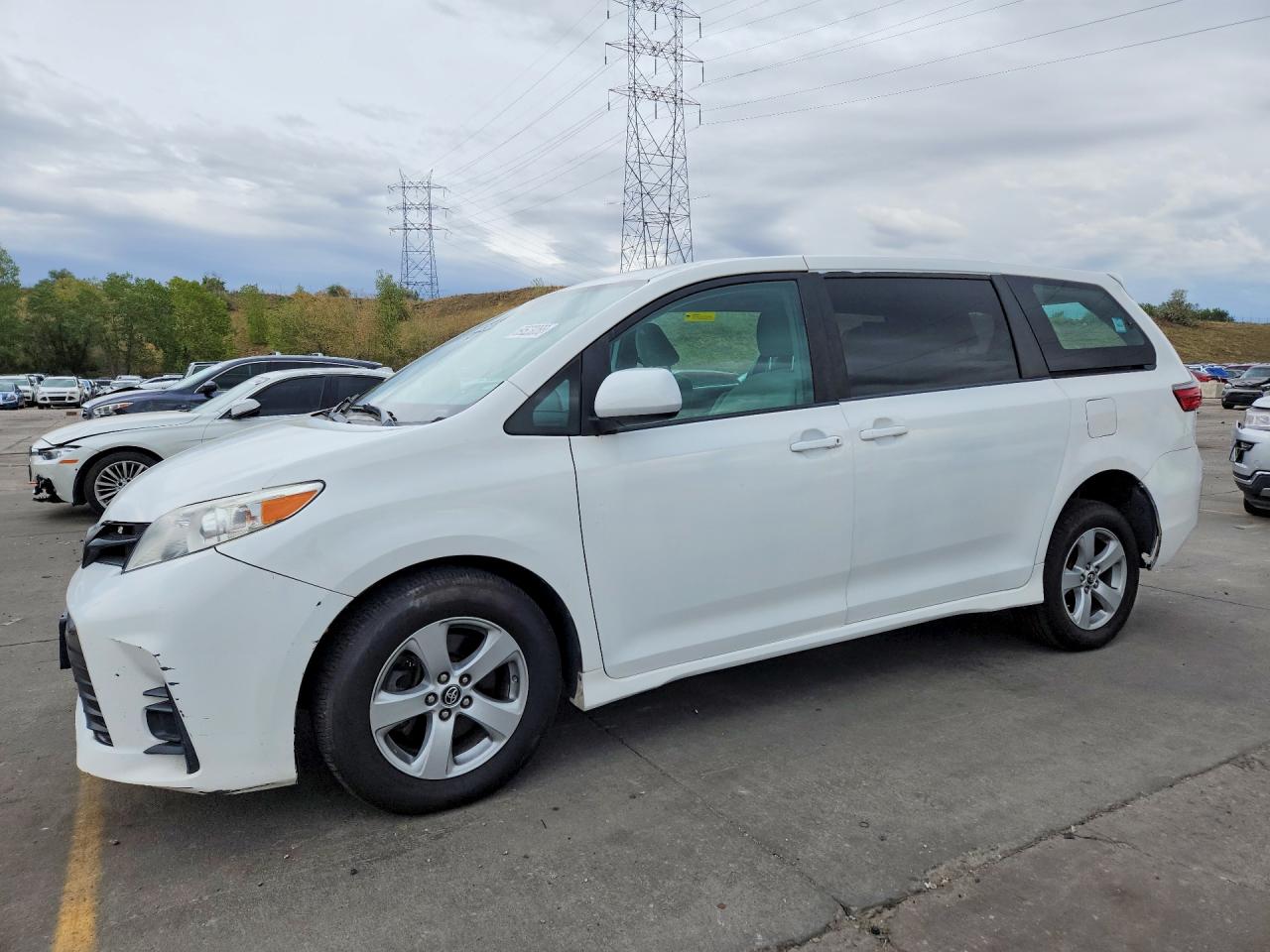 2018 TOYOTA SIENNA L | 5TDZZ3DCXJS948696 | UPCARS