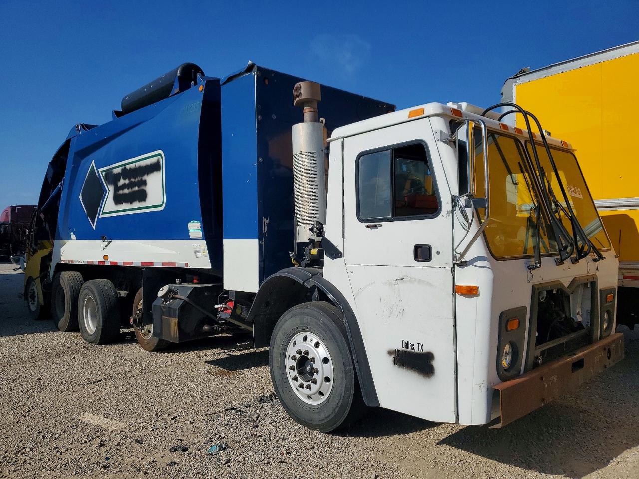 2011 MACK ALL OTHER LEU600 | 1M2AU02C7BM005221 | UPCARS