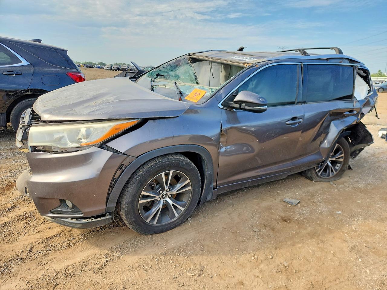 2016 TOYOTA HIGHLANDER XLE | 5TDJKRFH3GS313972 | UPCARS