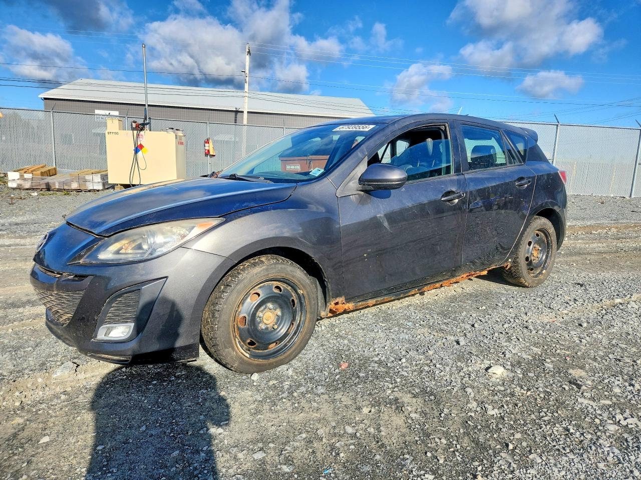 2011 MAZDA MAZDA3 S | JM1BL1M57B1365395 | UPCARS