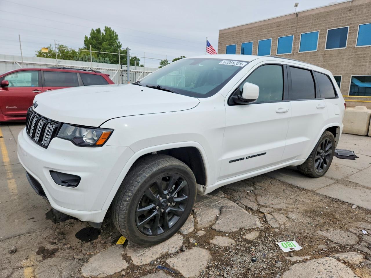 2018 JEEP CHEROKEE LAREDO | 1C4RJFAG8JC189984 | UPCARS